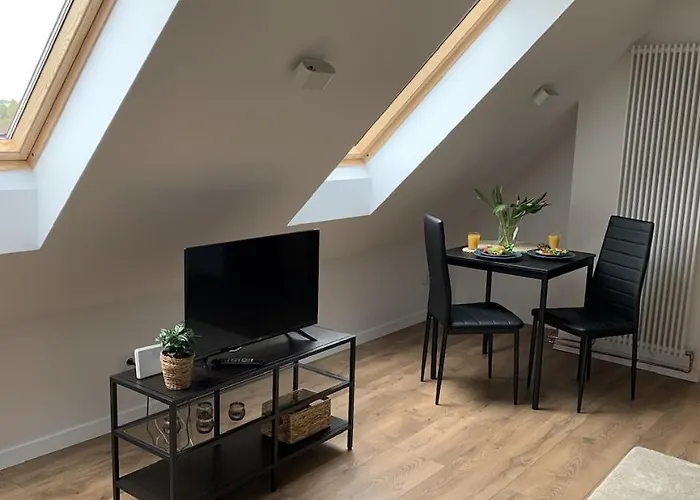 Astor - Ksiezycowy 스자브노-즈드로이