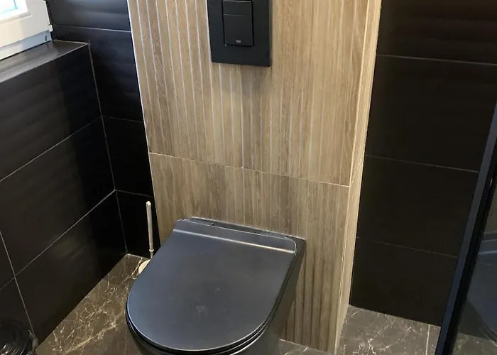 아파트 Astor - Ksiezycowy 스자브노-즈드로이